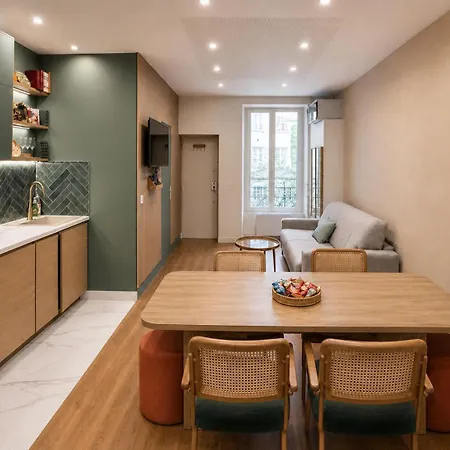 Hop Le Marais Corporate Aparthotel Parigi