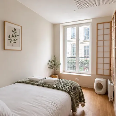 Hop Le Marais Corporate